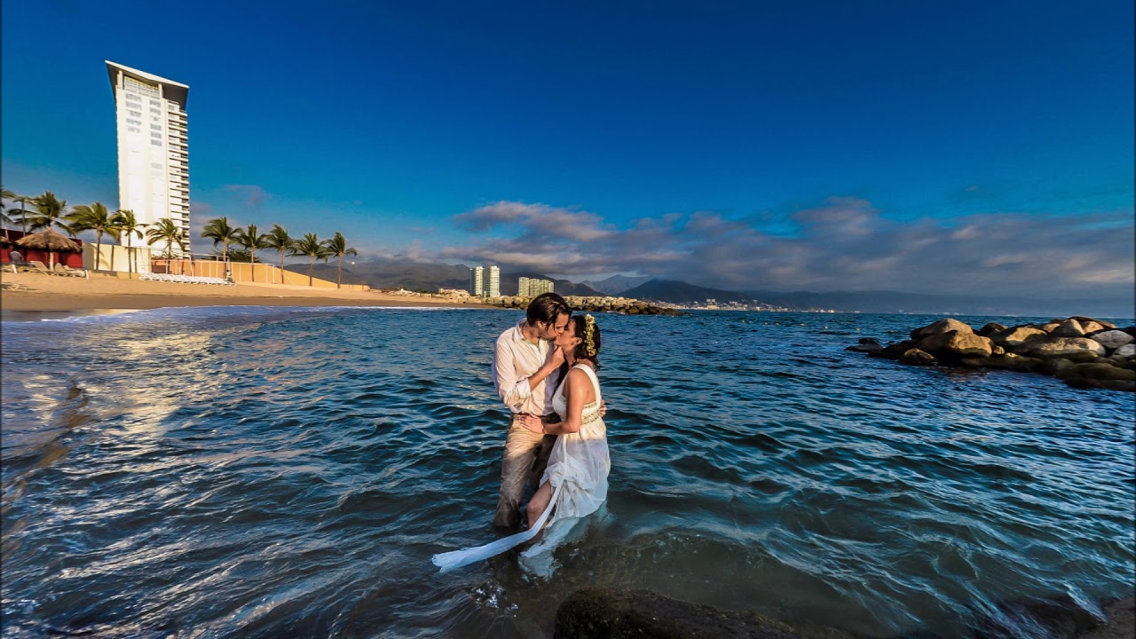 Destination Wedding Photographer Puerto Vallarta - Riviera Nayarit