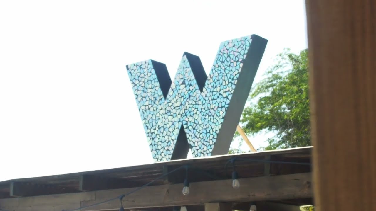 W Pool Party