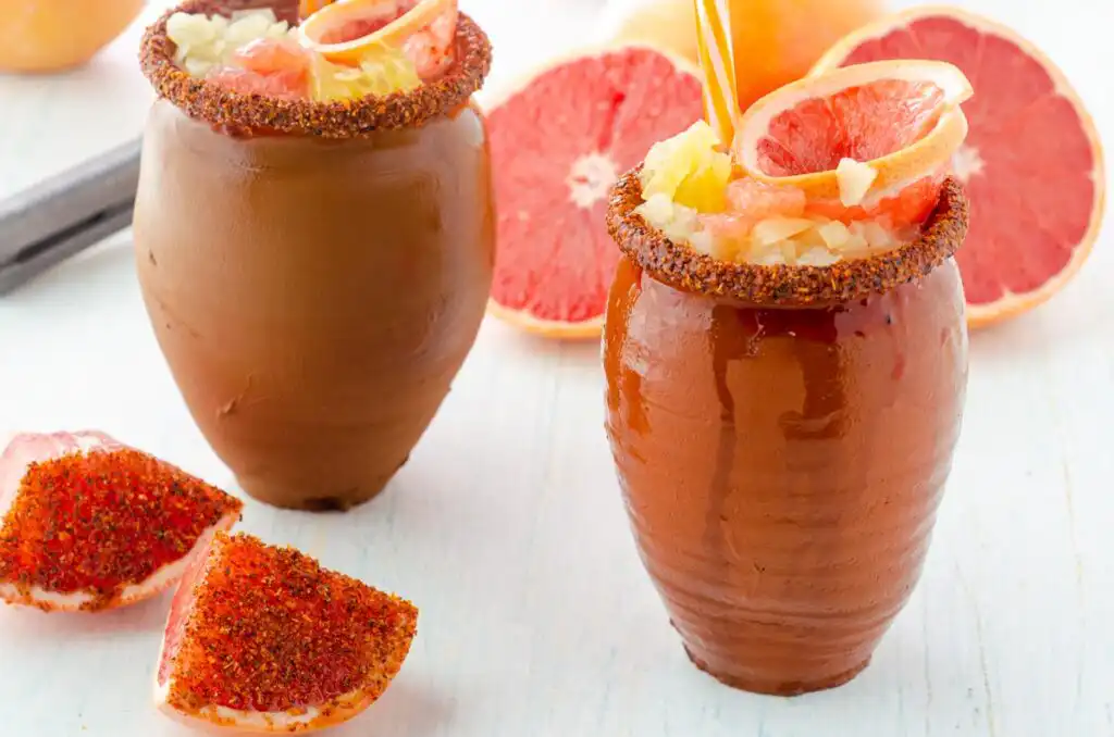 Typical drinks of Jalisco you must try Raicilla