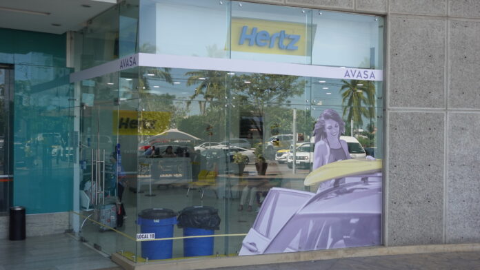 Where to rent reliable cars for Puerto Vallarta sightseeing.