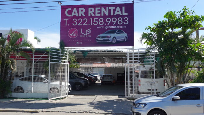 Where to rent reliable cars for Puerto Vallarta sightseeing.