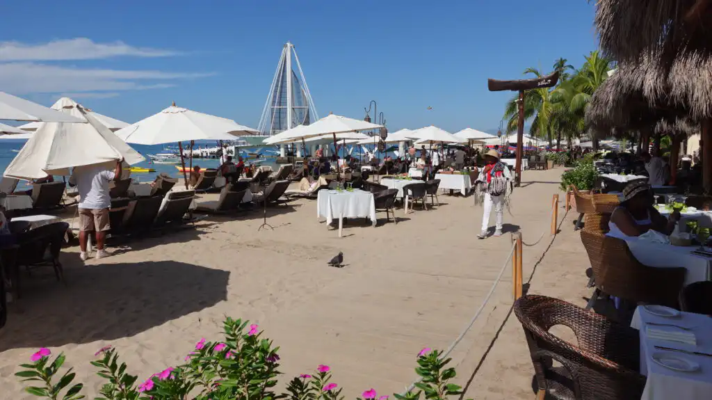 Puerto Vallarta Beach Club Restaurants & Bars La Palapa