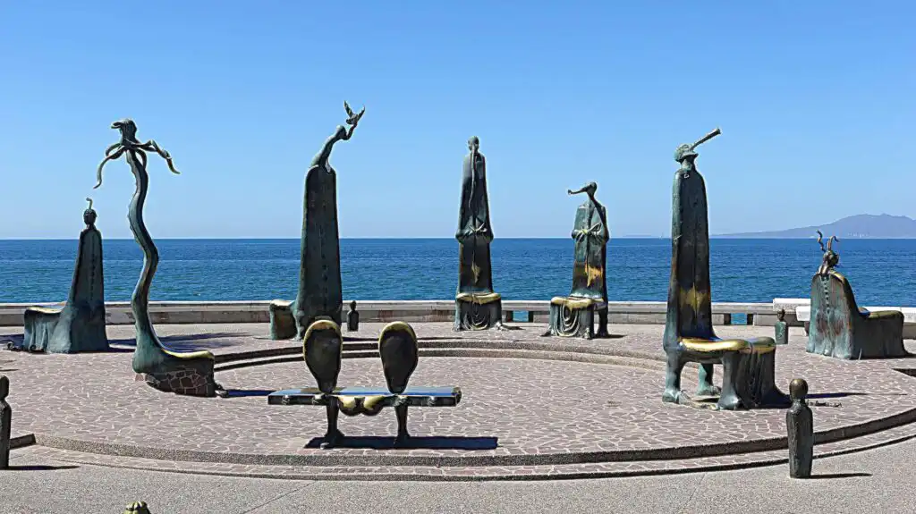Ultimate Travel Guide Puerto Vallarta Malecón