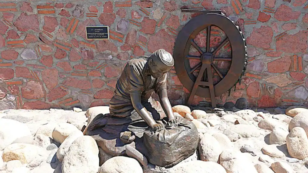 A Tour of Puerto Vallarta Iconic Statues