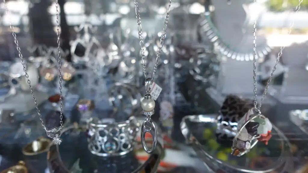 Buying Silver Jewelry