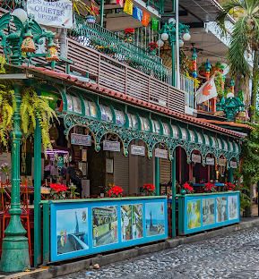 Bars for the over 50 Puerto Vallarta