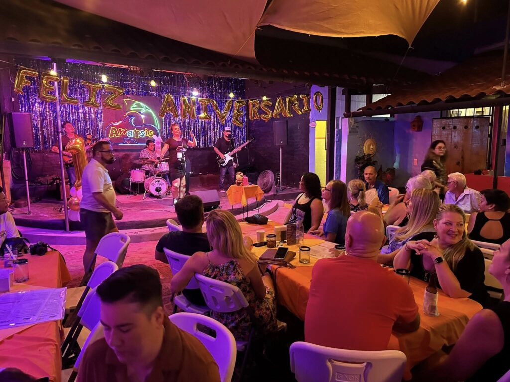 Bars for the over 50 Puerto Vallarta