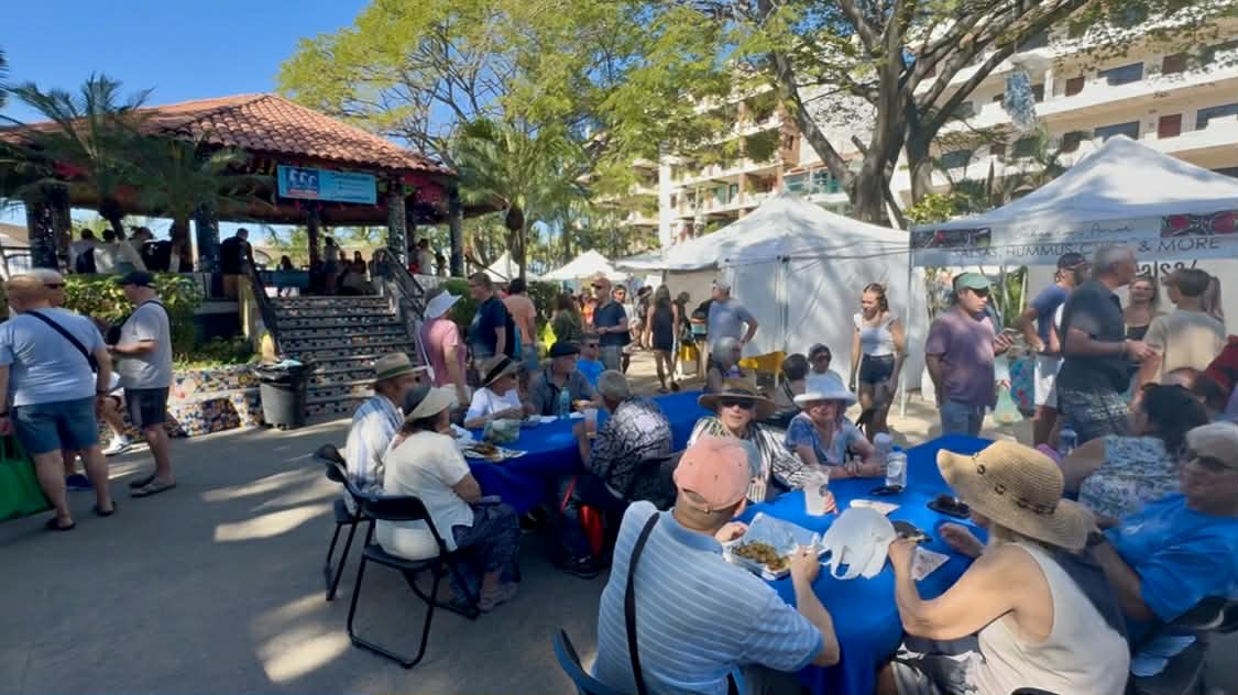 Saturday Market Olas Atlas 