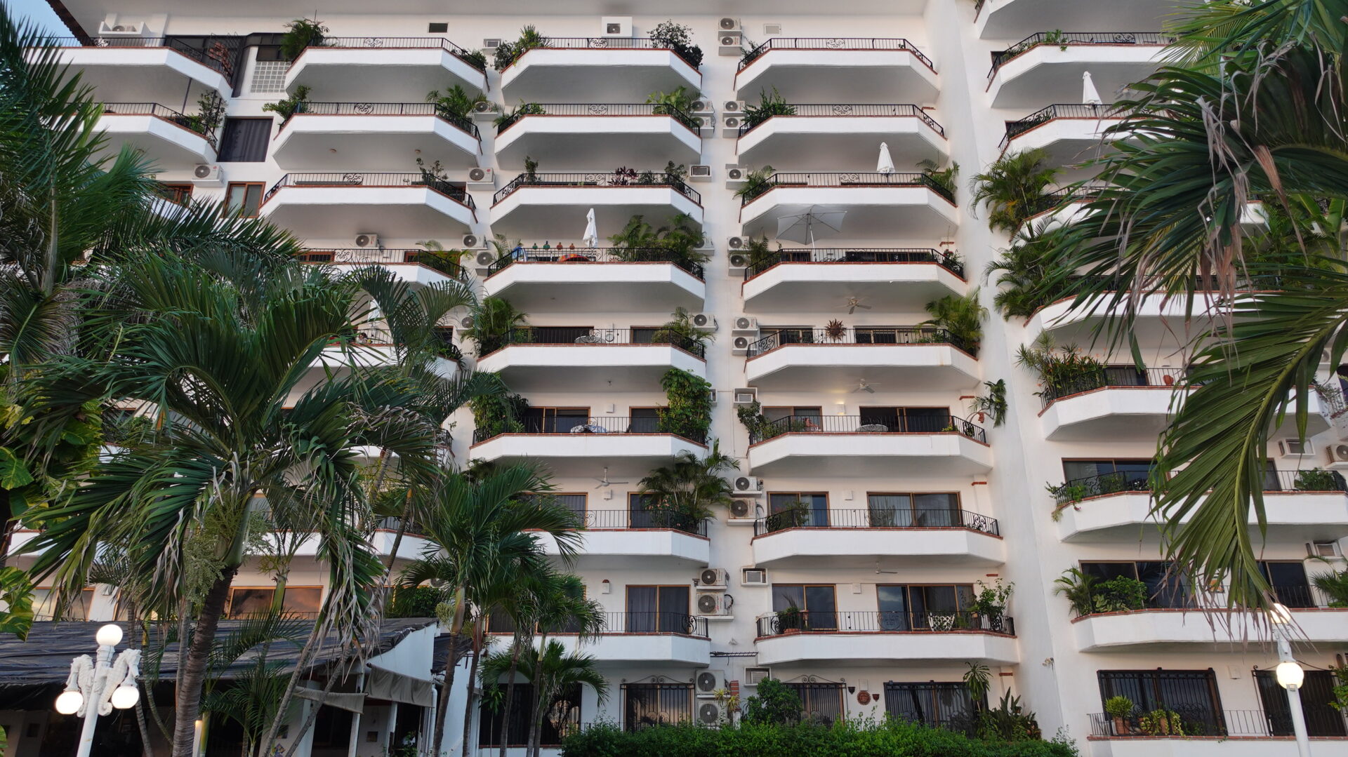 Real Estate Pros & Cons Puerto Vallarta