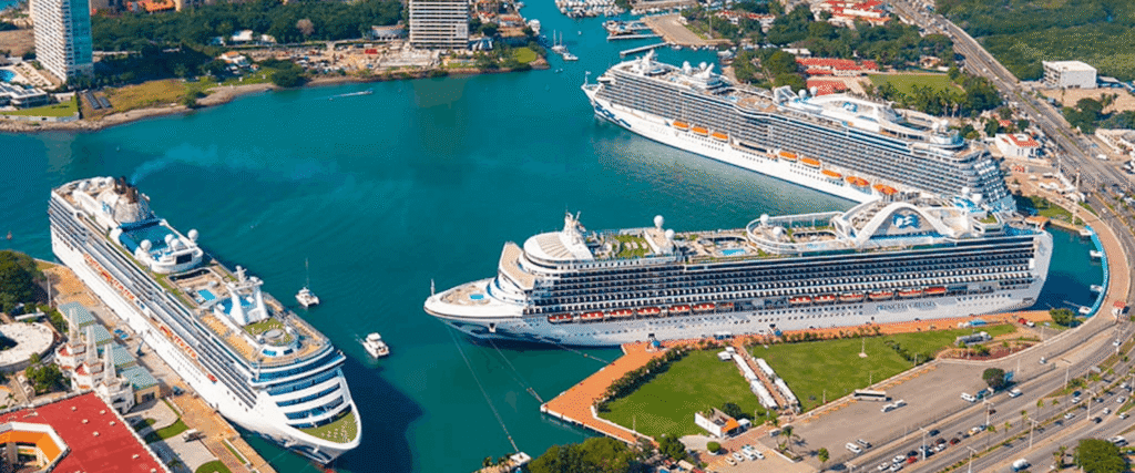 Elite Cruise Lines Anchor in Puerto Vallarta