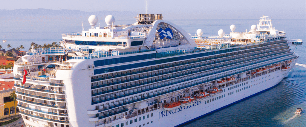 Elite Cruise Lines Anchor in Puerto Vallarta