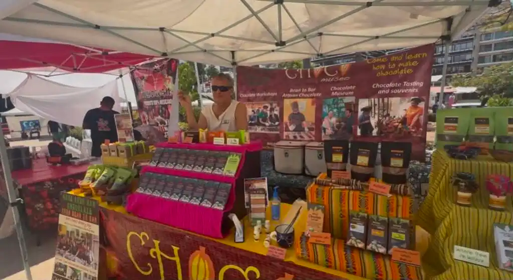 Olas Altas Saturday Market