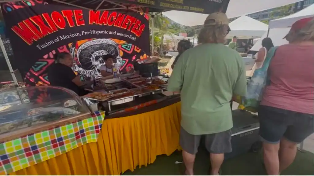 Olas Altas Saturday Market