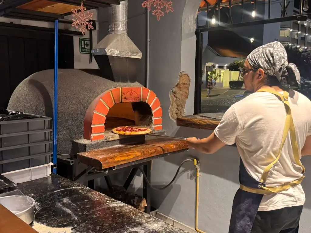 Sourdough Pizza in Puerto Vallarta Travel Video Guide Review