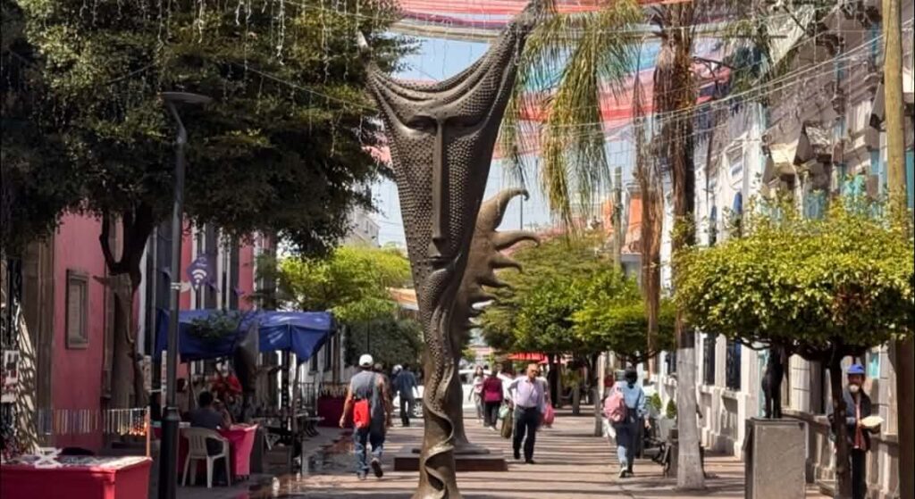 Tlaquepaque Day Trip Art, Shopping, Mariachi Serenade & Lunch at Real San Pedro!