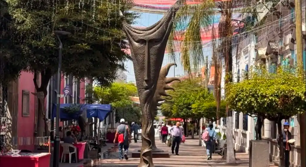 Tlaquepaque Day Trip Art, Shopping, Mariachi Serenade & Lunch at Real San Pedro!