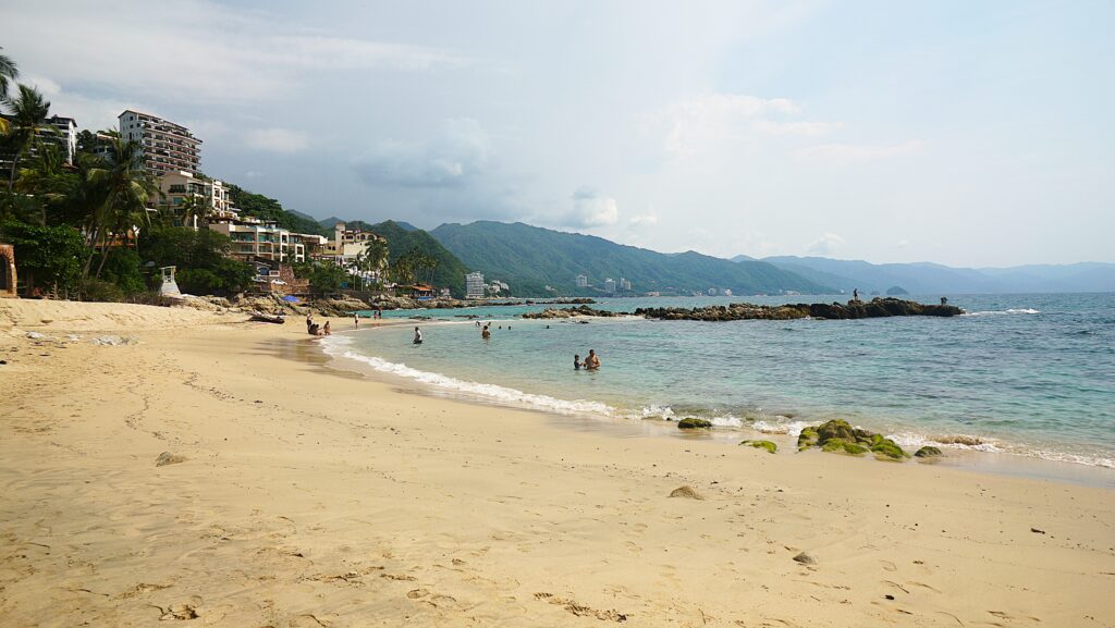 Puerto Vallarta Playa Amapas - Conchas Chinas