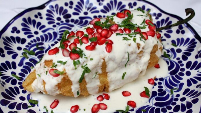 Chiles en Nogada